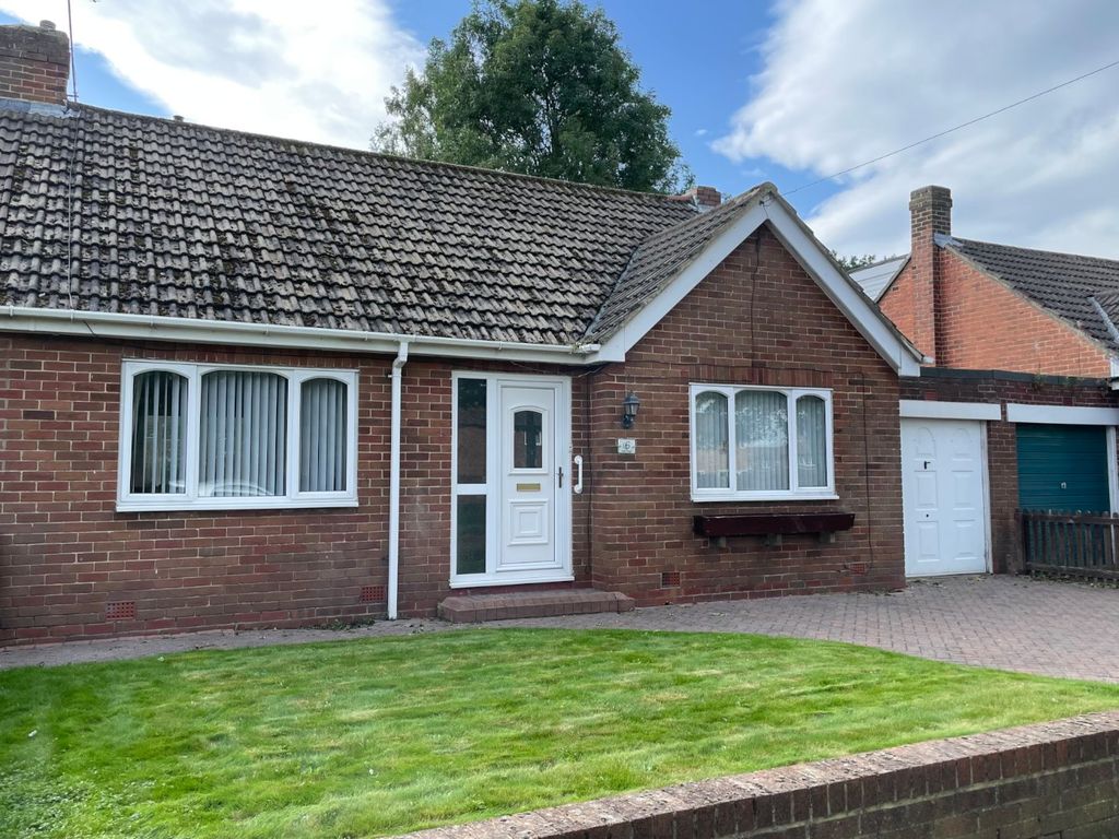 1 bed bungalow for sale in High Ridge, Hazlerigg, Newcastle Upon Tyne