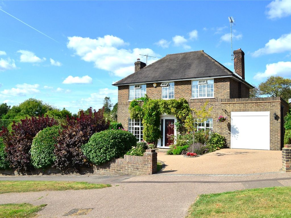 5 bed detached house for sale in East Grinstead, West Sussex RH19, £