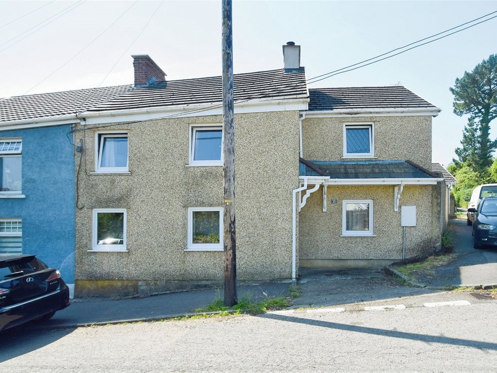 4 bed end terrace house for sale in Blue Anchor Road, Penclawdd