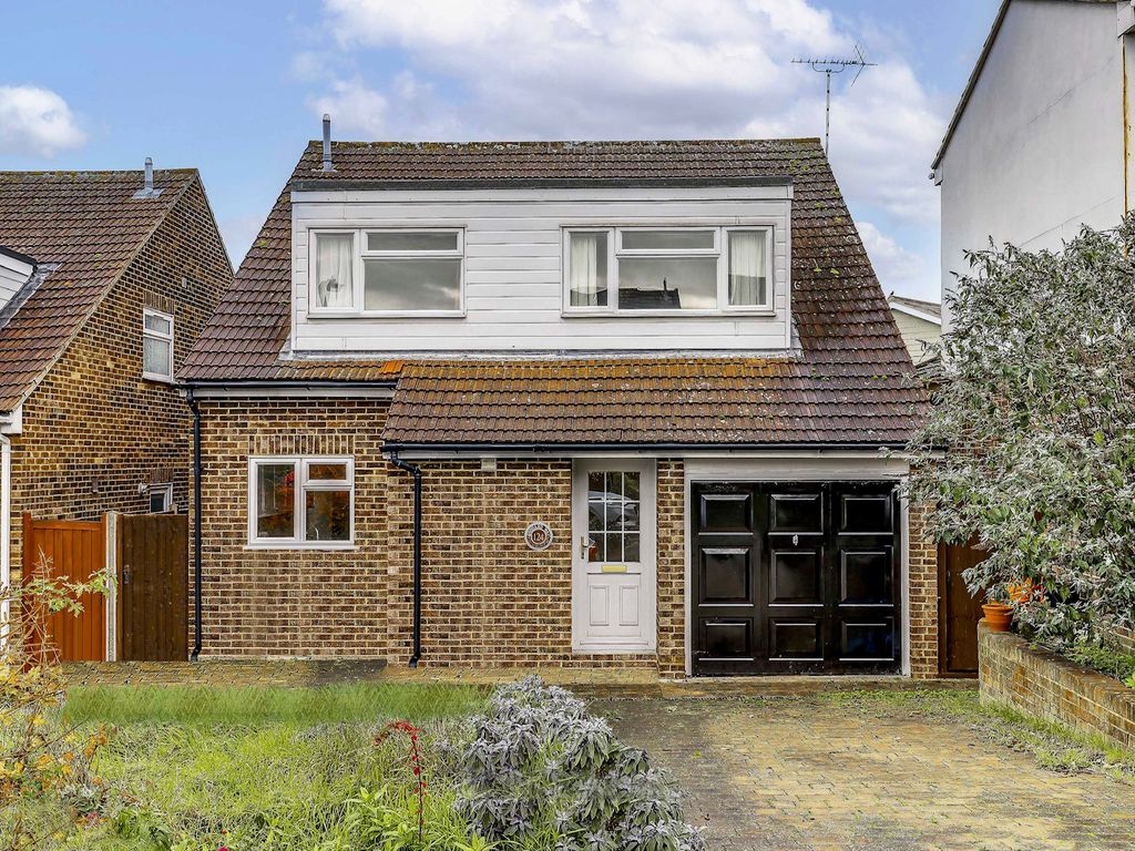 4 bed detached house for sale in Goddard Way, Saffron Walden CB10 Zoopla