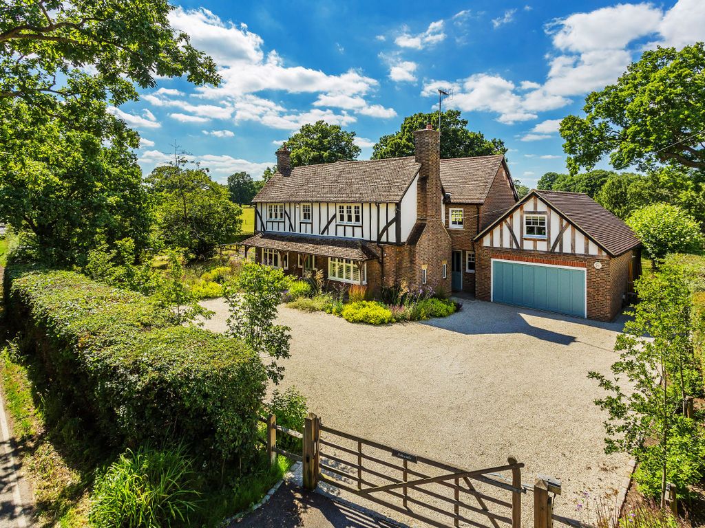 5 bed detached house for sale in Hilders Lane, Marlpit Hill