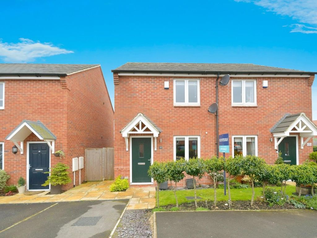 2 bed semidetached house for sale in Eskdale Close, Dunston