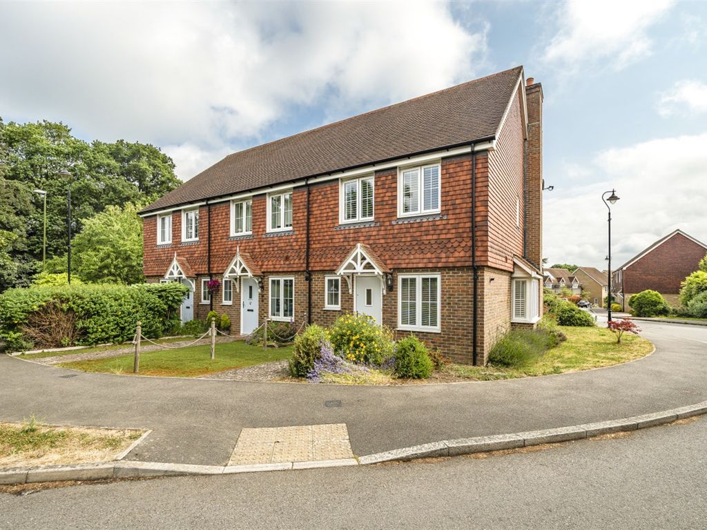 2 bed end terrace house for sale in Langmore Lane, Lindfield, Haywards Heath RH16 Zoopla