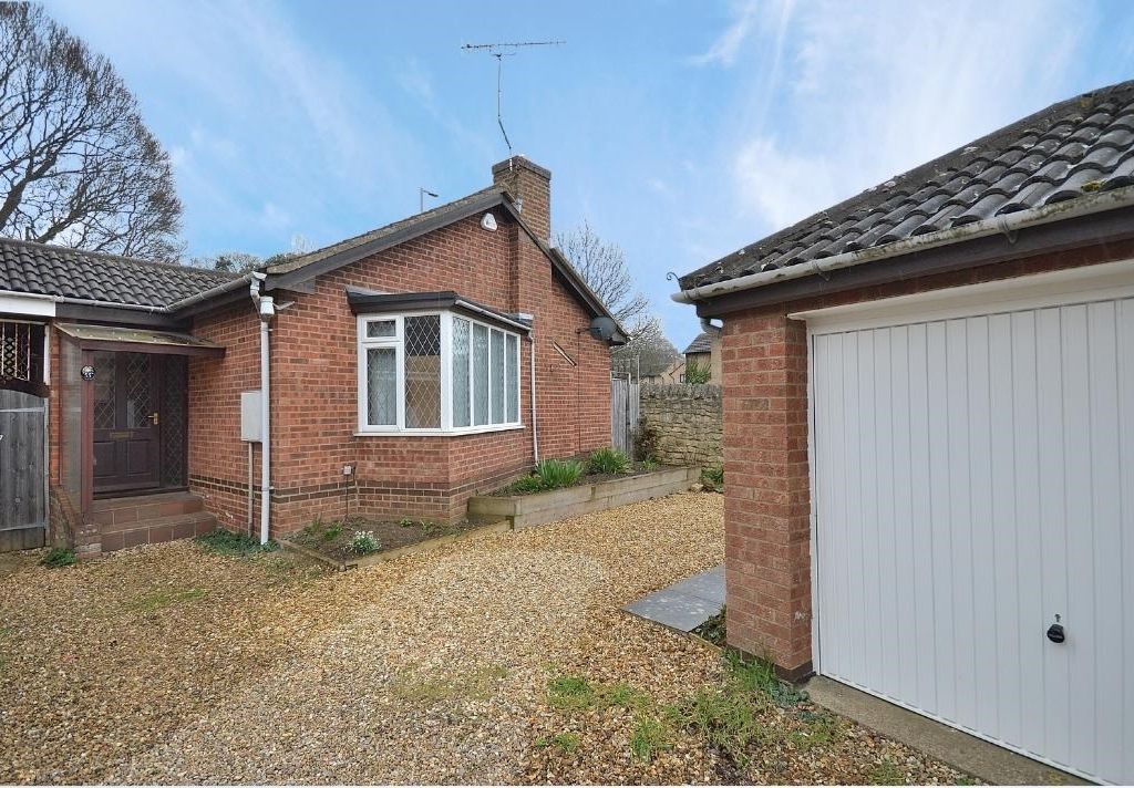 2 bed bungalow for sale in Mill Lane, Kingsthorpe, Northampton NN2 Zoopla