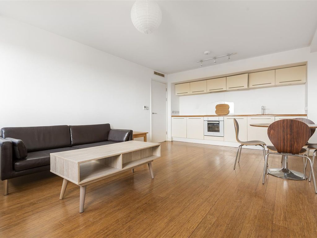 2 bed flat to rent in Beeston Road, Beeston, Leeds LS11, £895 pcm Zoopla