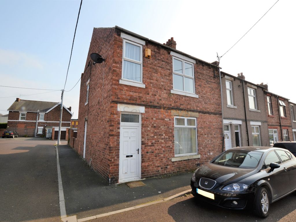 2 bed flat to rent in Morris Street, Birtley, Co.Durham DH3, £500 pcm