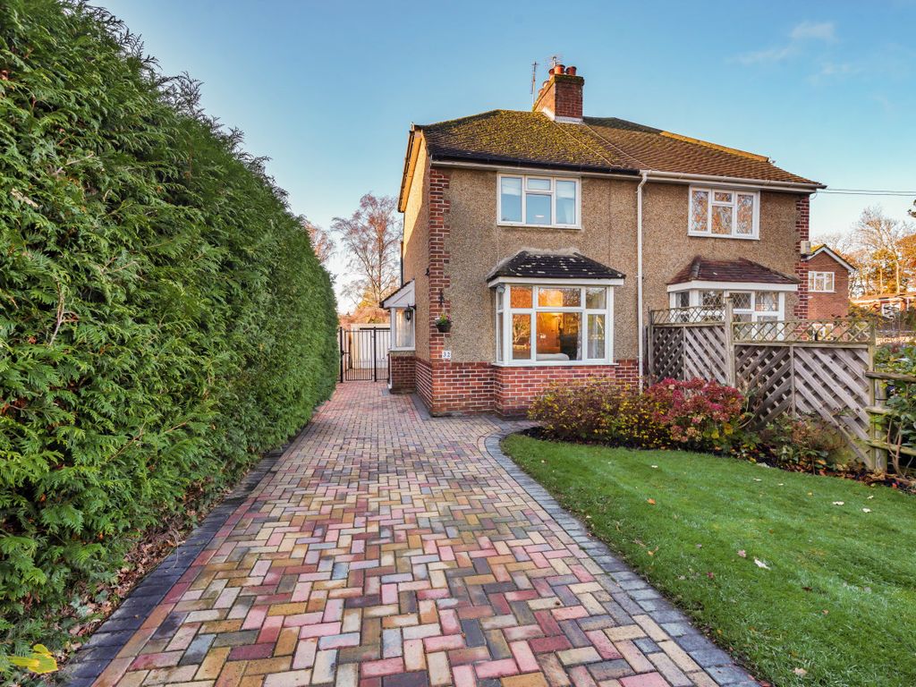 2 bed semidetached house for sale in Plough Lane, Wokingham, Berkshire RG40, £425,000 Zoopla