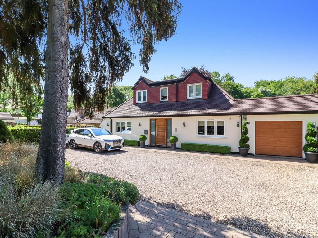 5 bed detached house for sale in Valley Road, Rickmansworth WD3 Zoopla