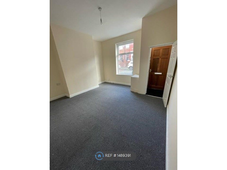 2 bed terraced house to rent in Kelverlow Street, Oldham OL4 Zoopla