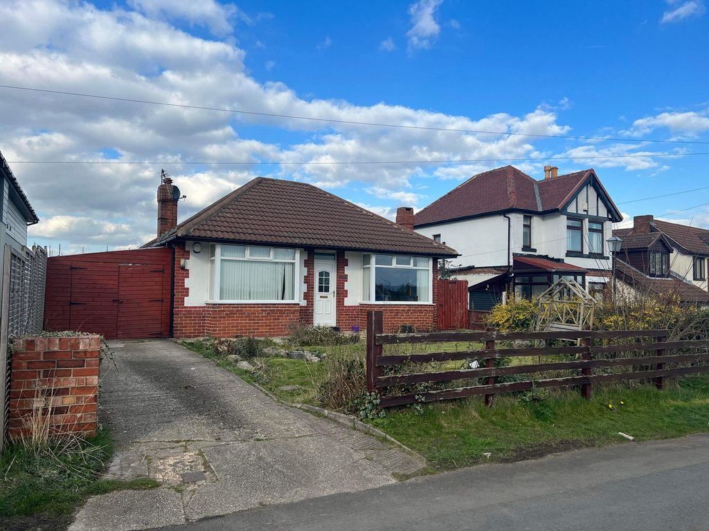 2 bed detached bungalow for sale in Walsh Lane, Leeds LS12 Zoopla