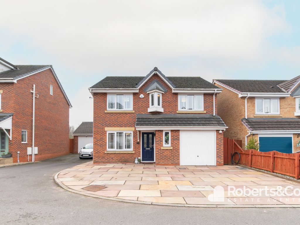 4 bed detached house for sale in Lime Tree Close, ClaytonLeWoods
