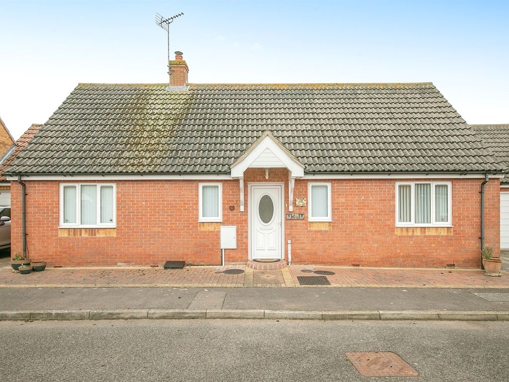 3 bed detached bungalow for sale in Freshwater Lane, ClactonOnSea
