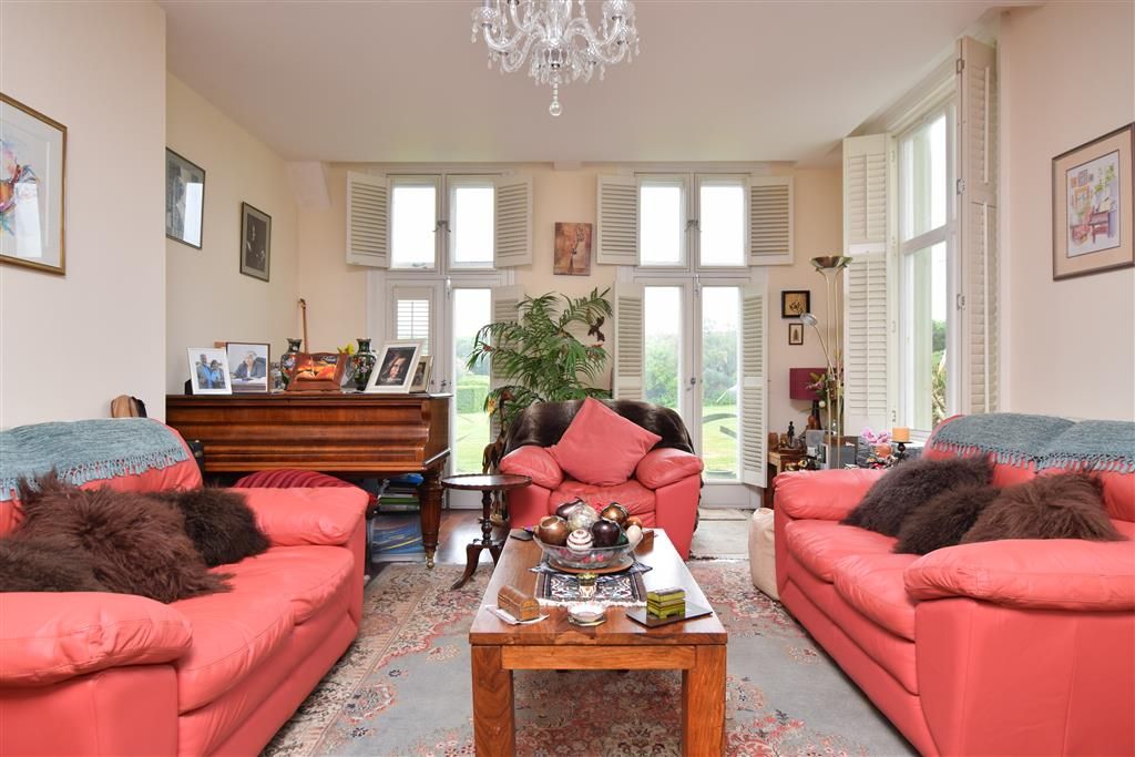 Property Details For The French Apartments De Courcel Road Brighton Property Details For The French Apartments De Courcel Road Brighton Bn2 5rz Zoopla