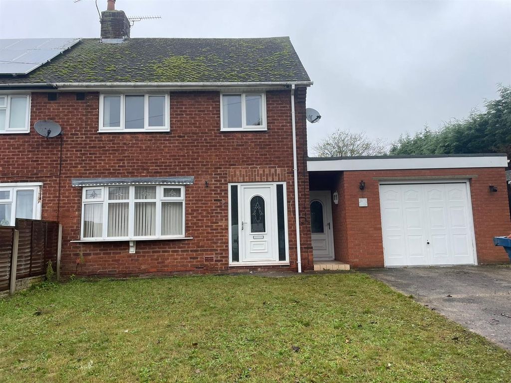 3 bed semidetached house to rent in Sitwell Road, Worksop S81, £850