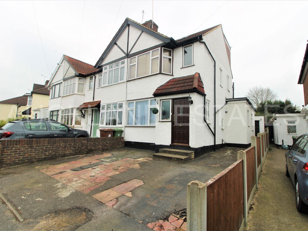 3 bed end terrace house for sale in Borough Way, Potters Bar EN6 Zoopla