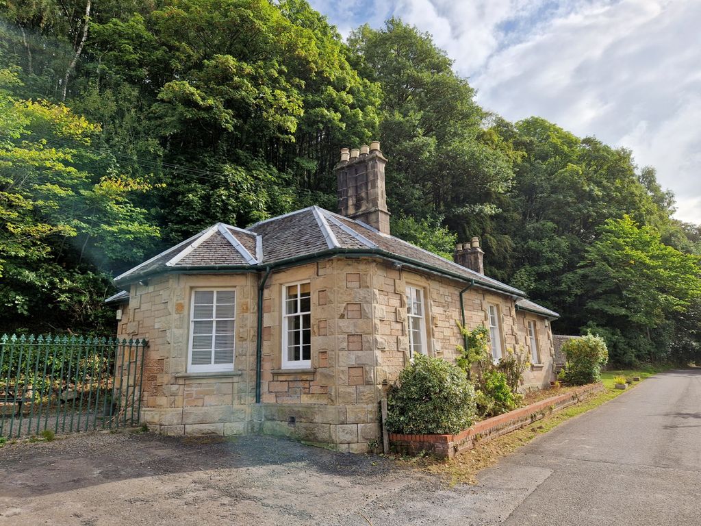 3 bed detached bungalow to rent in Bairnsburn Cottage, Bridge Of Allan