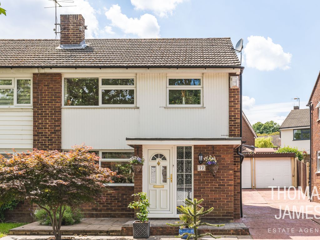 3 bed semidetached house for sale in Monks Road, Enfield, Greater