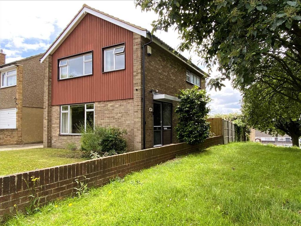 3 bed detached house for sale in Pepper Hill, Northfleet, Gravesend