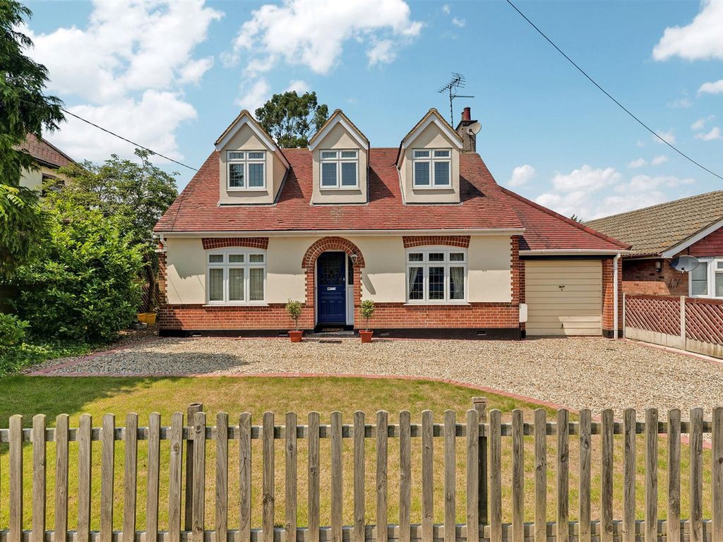 6 bed detached house for sale in Templewood Road, Hadleigh SS7 Zoopla