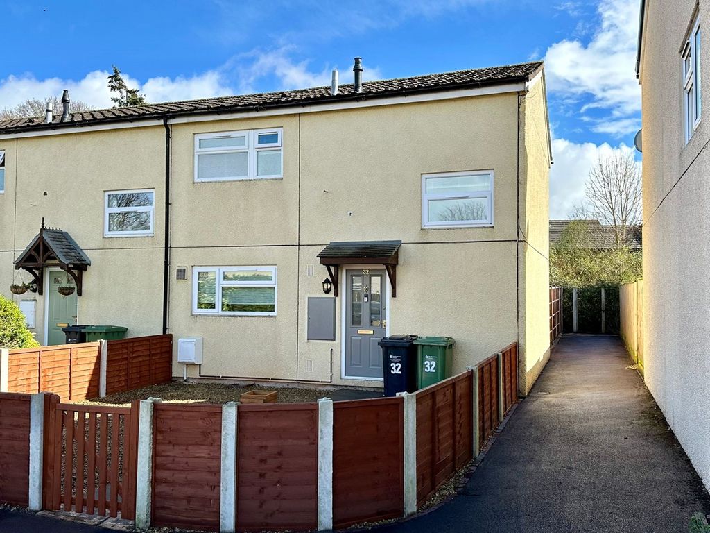 2 bed end terrace house for sale in Franks Avenue, Hereford HR2, £