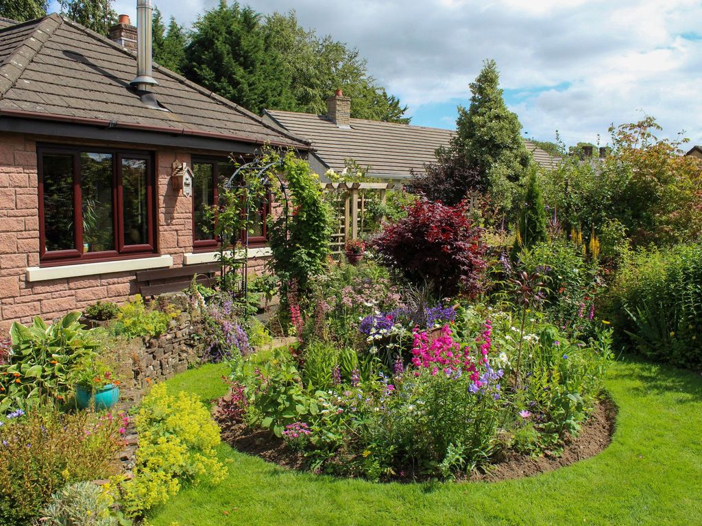 2 bed detached bungalow for sale in Riverside Park, Canonbie DG14 Zoopla