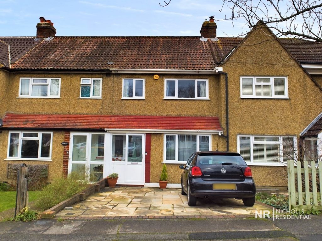 3 bed property for sale in Compton Crescent, Chessington, Surrey. KT9