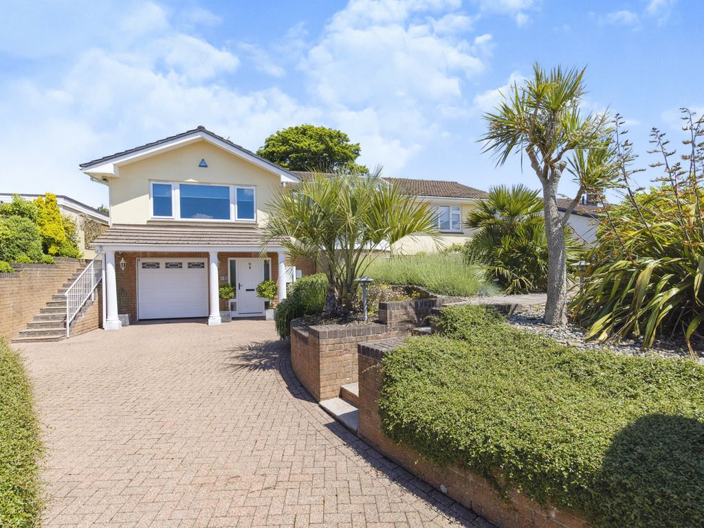 4 bed bungalow for sale in Bramley Park, Bodmin PL31 Zoopla