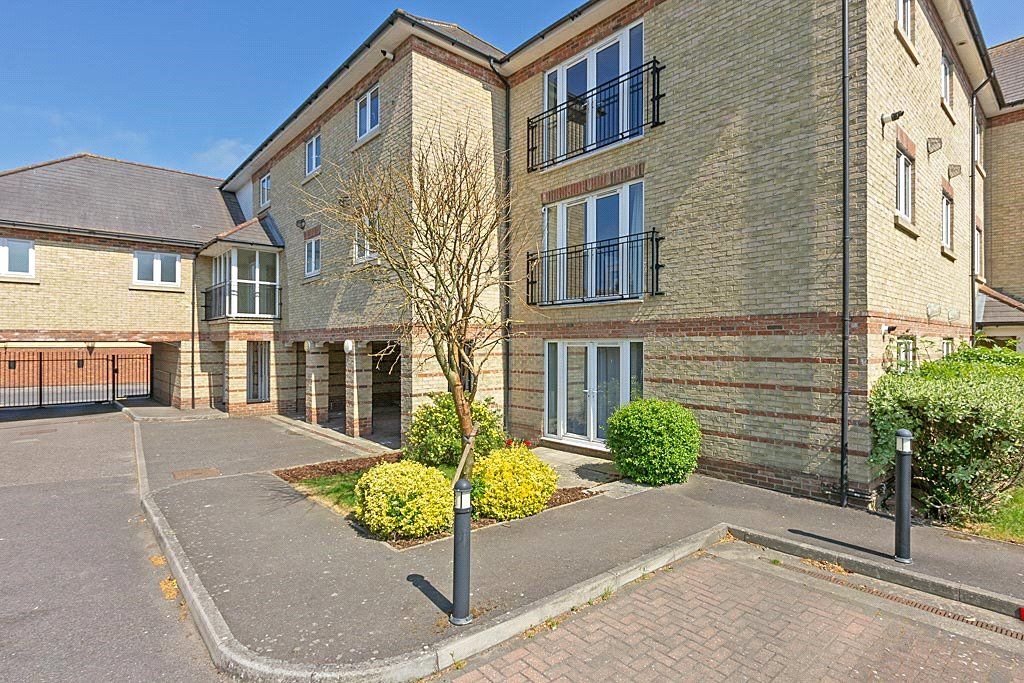 1 bed flat for sale in Church Street, Milton Regis, Sittingbourne, Kent