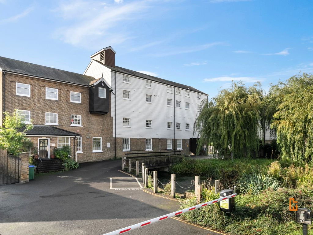 1 bed flat for sale in Bexley High Street, Bexley DA5, £255,000 Zoopla