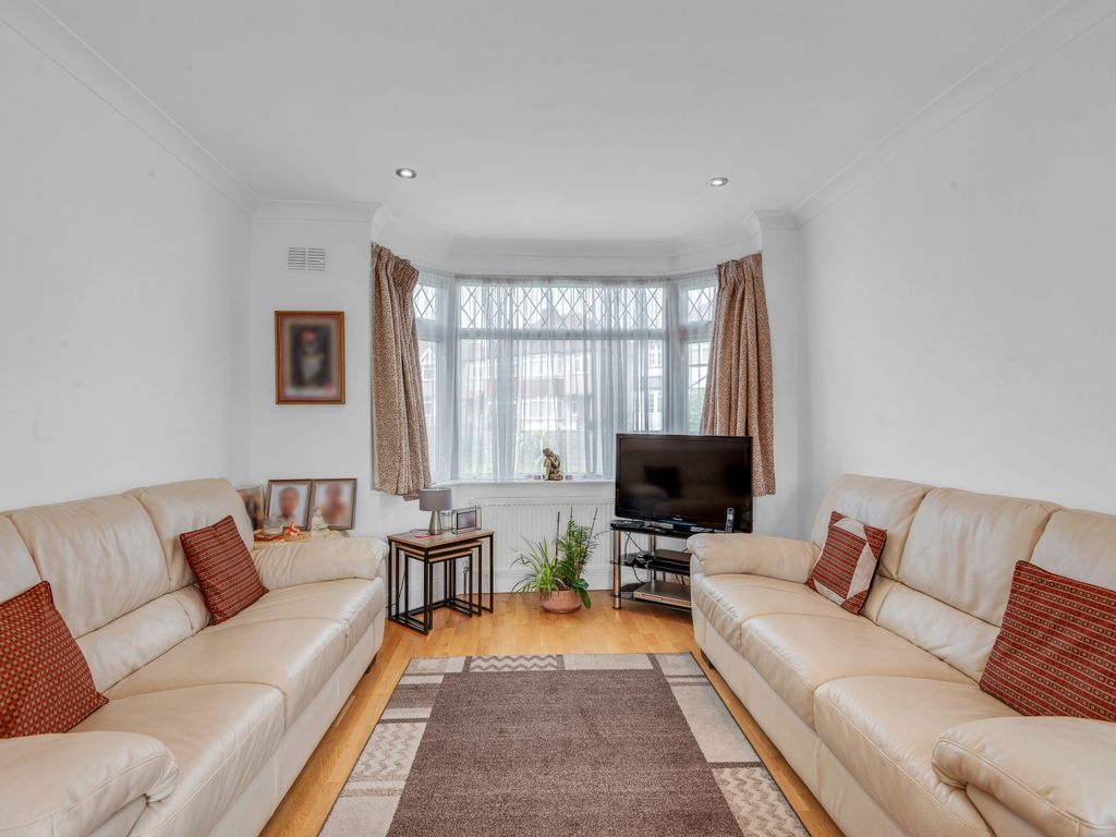3 bed semidetached house for sale in Collins Drive, Ruislip HA4, £