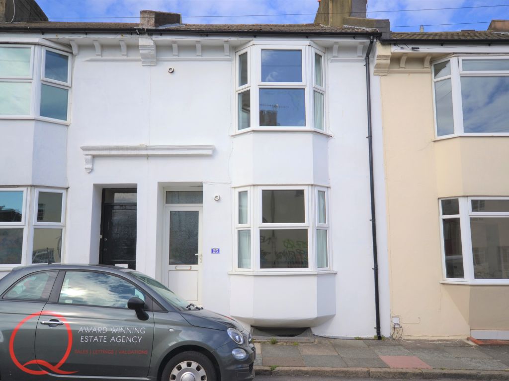 4 bed terraced house to rent in St Pauls Street, Brighton BN2, £2,600