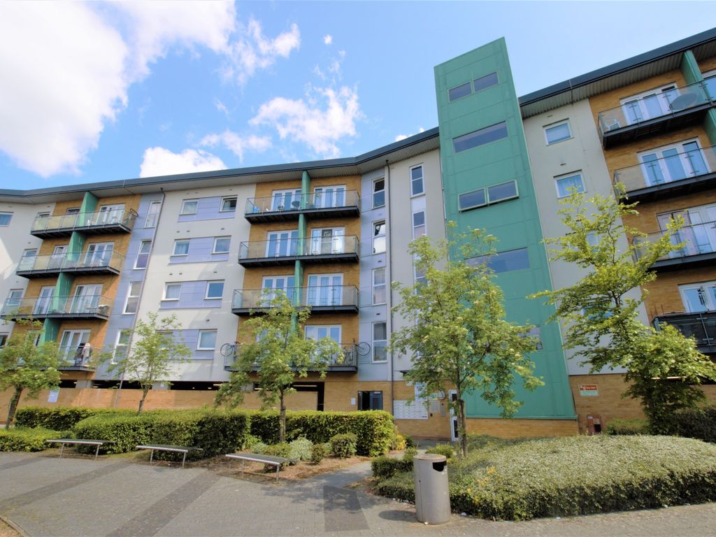 2 bed flat to rent in Parkhouse Court, Hatfield AL10 Zoopla