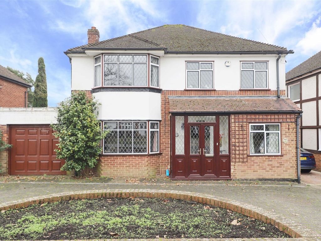 4 bed detached house for sale in Park Avenue, Ruislip HA4, £1,125,000