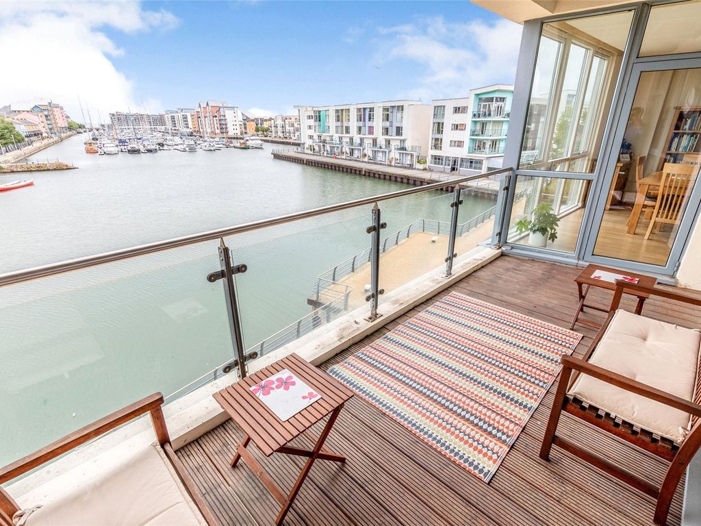 2 bed flat for sale in Harbour Road, Portishead, Bristol, Somerset BS20