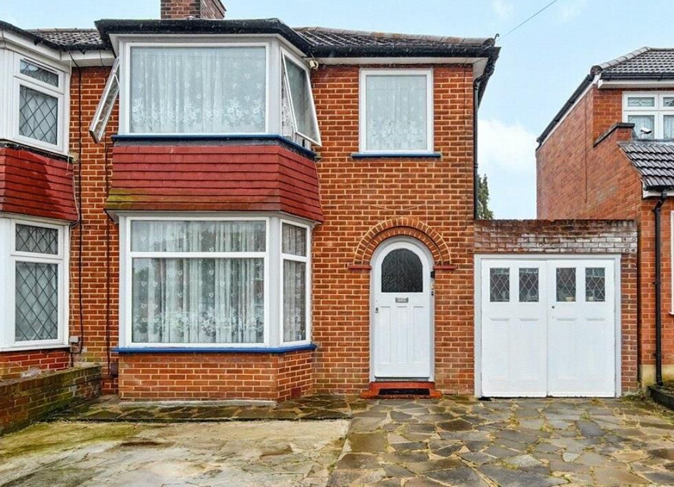 New home, 3 bed semidetached house for sale in Broadcroft Avenue