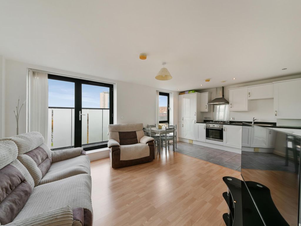 2 bed flat to rent in Ariel Apartments, Canning Town, London E16, £