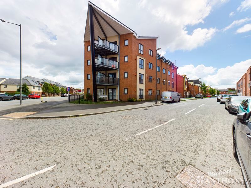 Edge Street, Aylesbury HP19  