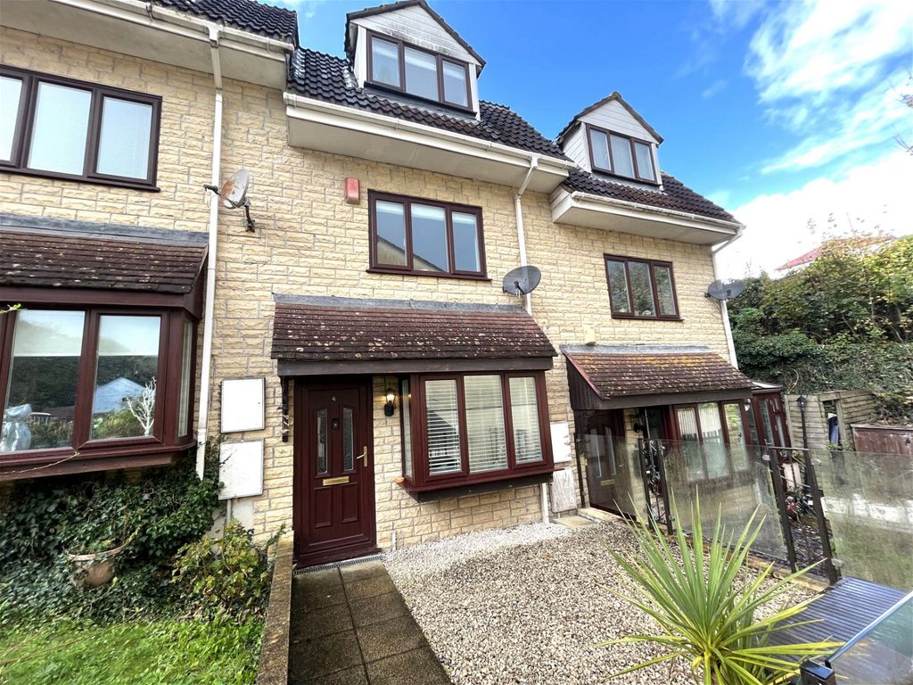 4 bed terraced house for sale in Valley View Close, Higher Compton