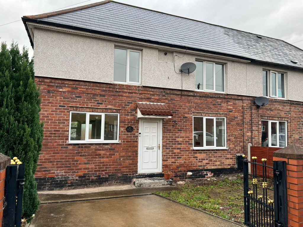 4 bed semidetached house for sale in Deightonby Street, Thurnscoe