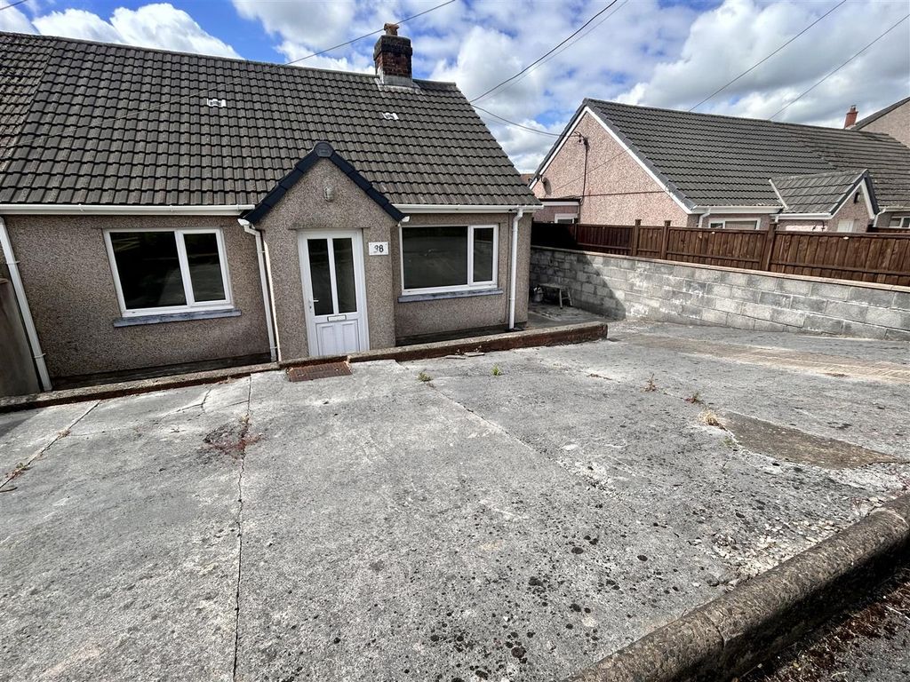 2 bed semidetached house for sale in Bron Yr Ynn, Drefach, Llanelli