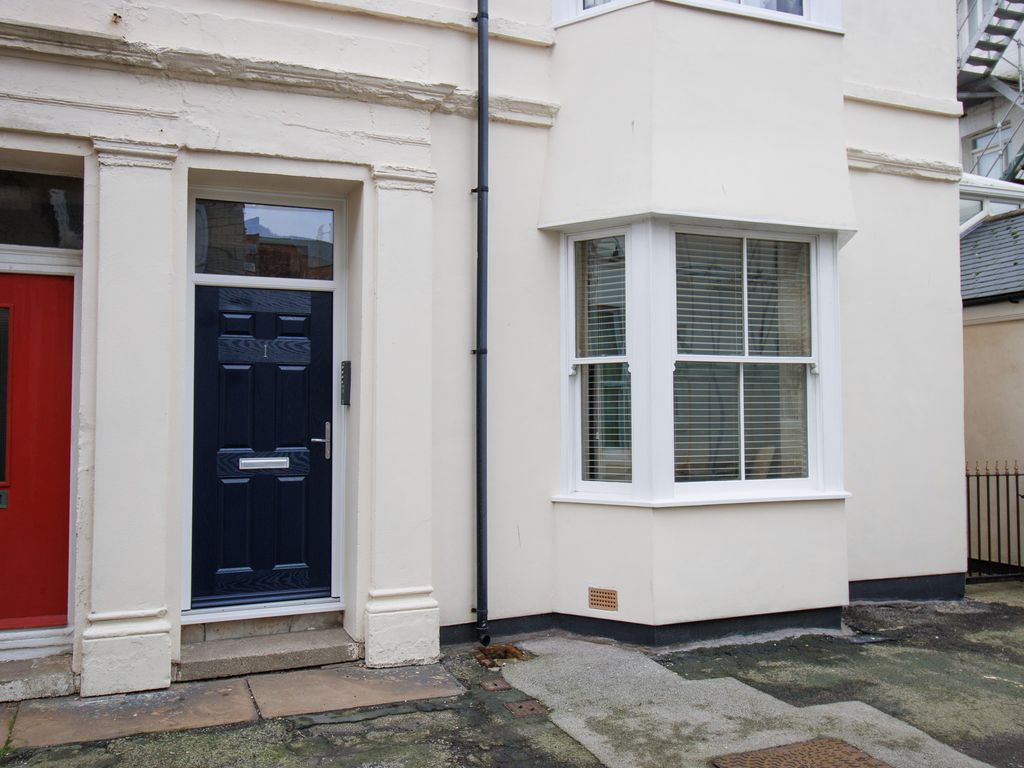 1 bed flat for sale in Melville Terrace, Filey YO14, £120,000 Zoopla