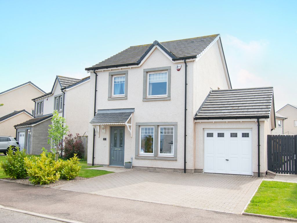 3 bed detached house for sale in Lyall Way, Laurencekirk AB30, £220,000