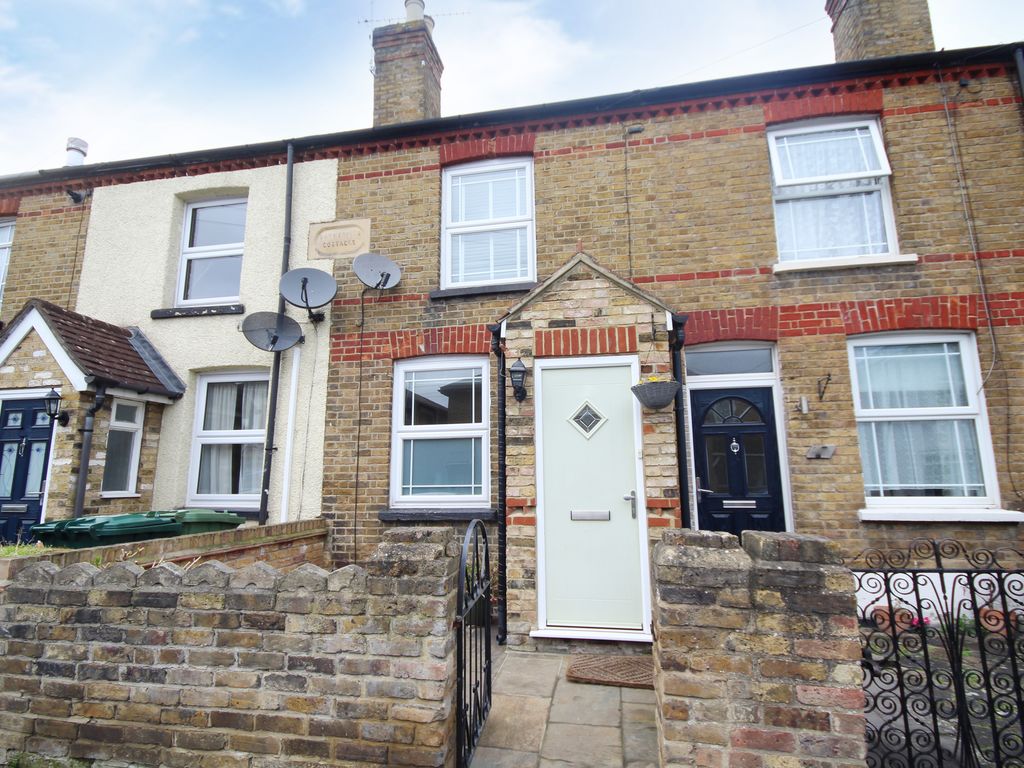 2 bed terraced house for sale in Farnell Road, Staines TW18 Zoopla