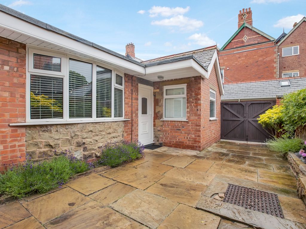 1 bed cottage for sale in Clifton Drive North, Lytham St. Annes FY8
