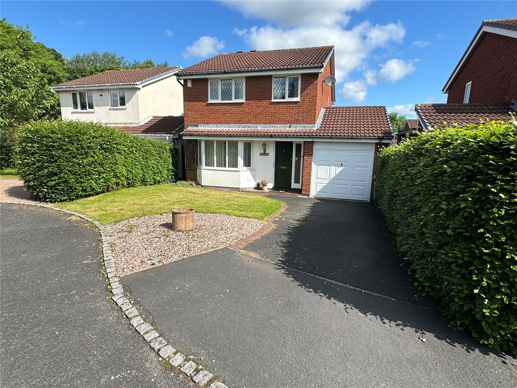 4 bed detached house for sale in Blenheim Road, Apley, Telford, Shropshire TF1, £270,000 Zoopla