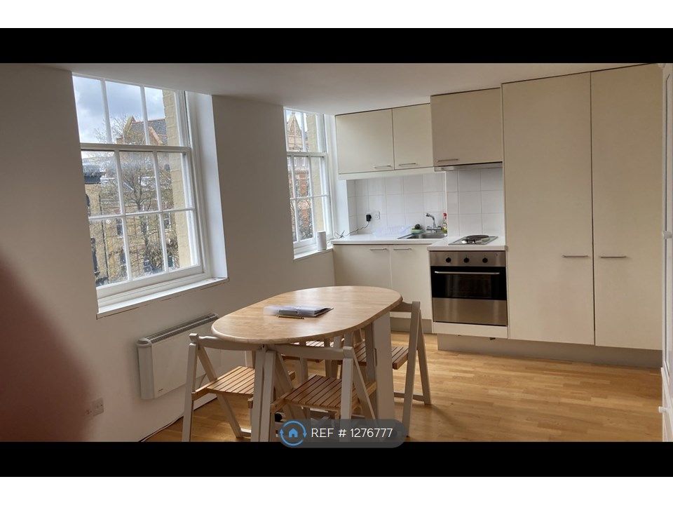 Studio to rent in Holloway Road, London N19 Zoopla