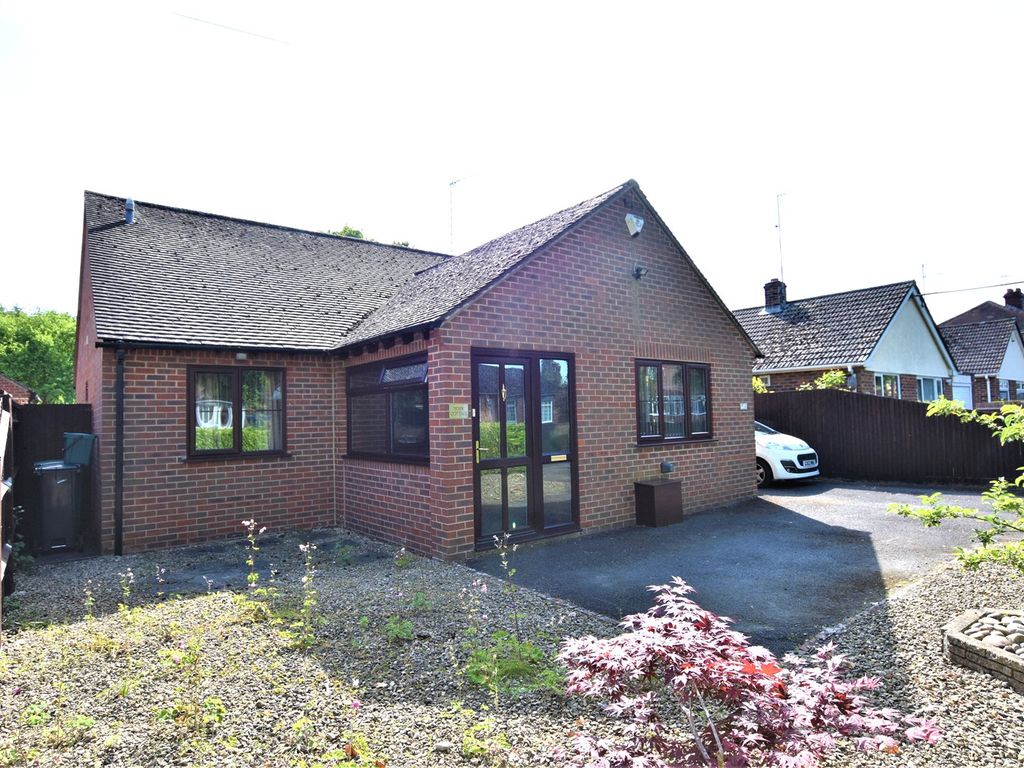 3 bed detached bungalow for sale in Park Close, Didcot OX11 Zoopla
