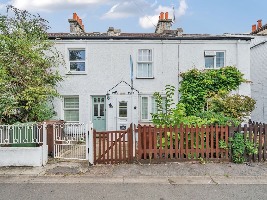 2 bed terraced house for sale in Sutton Common Road, Sutton SM3, £350,000 Zoopla