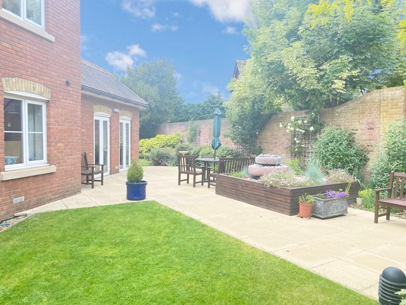 Pegasus Court (Egham), Egham TW20  