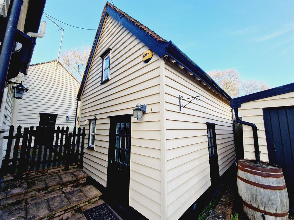 1 bed barn conversion to rent in Brent Pelham, Buntingford SG9, £850